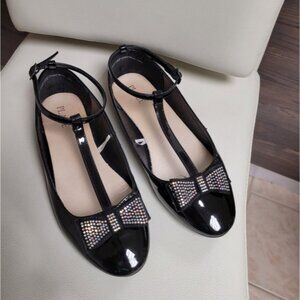 Children's Place kids Mary Jones with a bow shoes